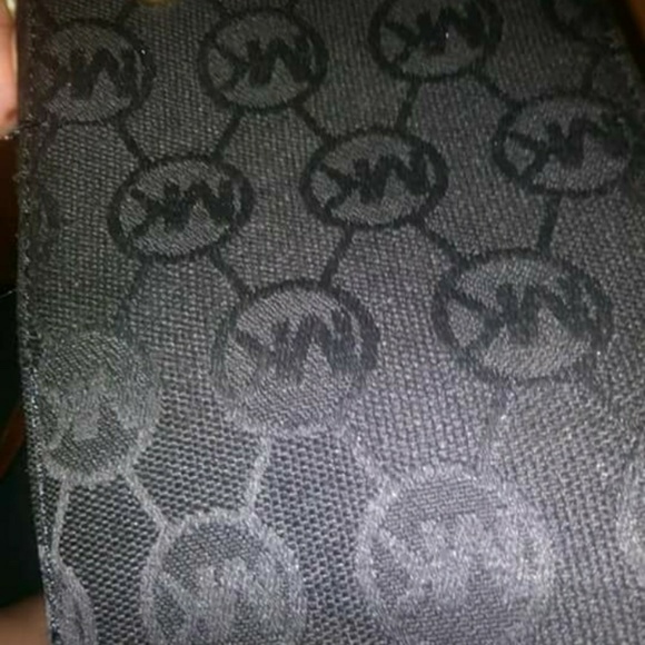 Michael Kors Bag - Picture 2 of 7